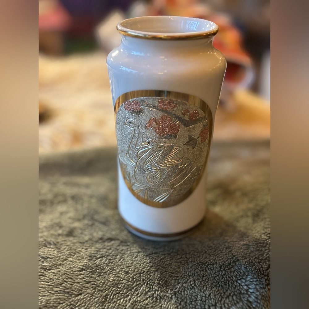 VINTAGE Japanese Chokin Art Vase • 24K Gold Swan Relief • Porcelain • EUC - Picture 12 of 15